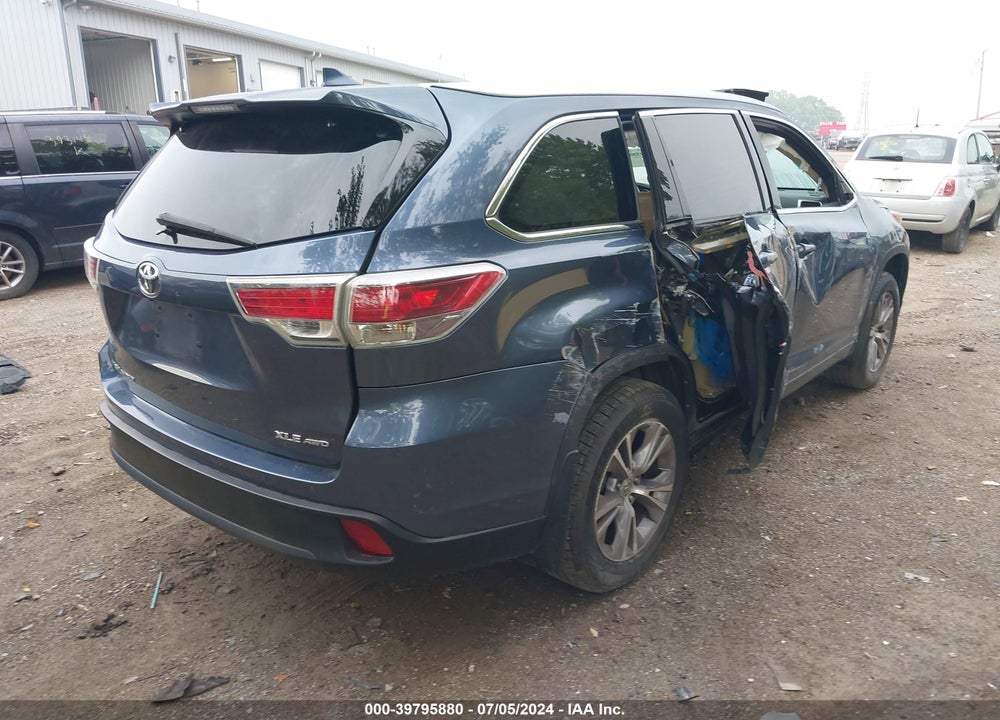 2015 TOYOTA HIGHLANDER XLE V6 VIN: 5TDJKRFH0FS150969