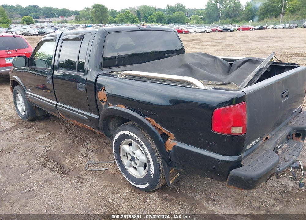2003 CHEVROLET S-10 LS VIN: 1GCDT13X83K174432