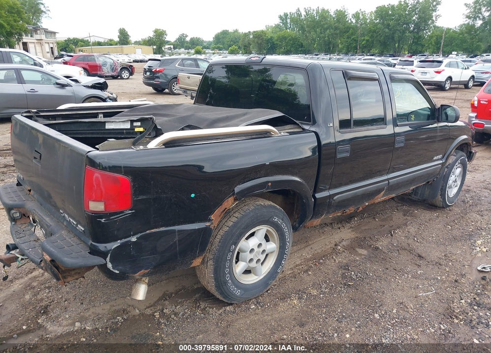2003 CHEVROLET S-10 LS VIN: 1GCDT13X83K174432