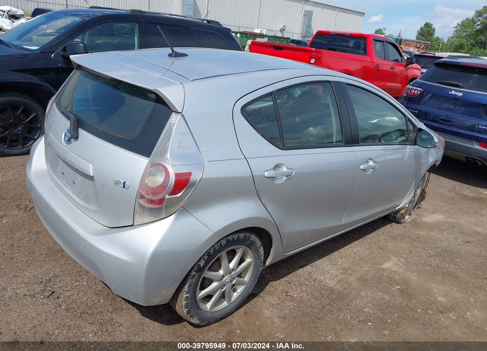 2013 TOYOTA PRIUS C FOUR VIN: JTDKDTB35D1044517