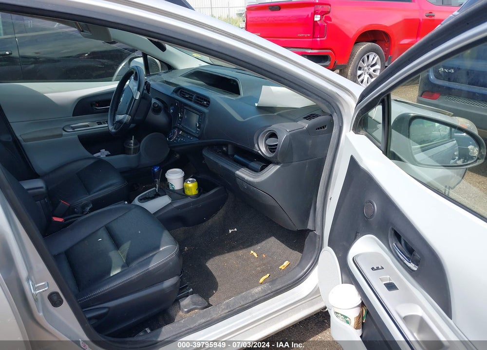 2013 TOYOTA PRIUS C FOUR VIN: JTDKDTB35D1044517