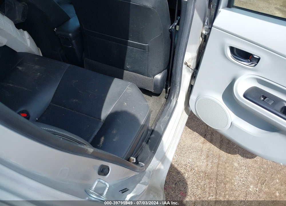 2013 TOYOTA PRIUS C FOUR VIN: JTDKDTB35D1044517
