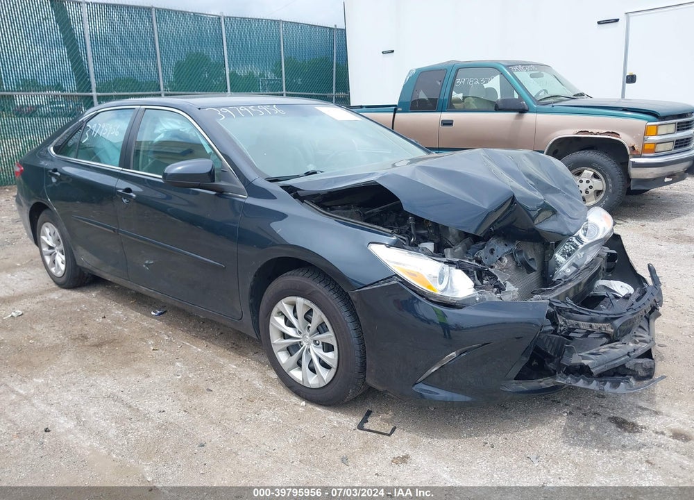 2017 TOYOTA CAMRY LE VIN: 4T1BF1FK5HU683349