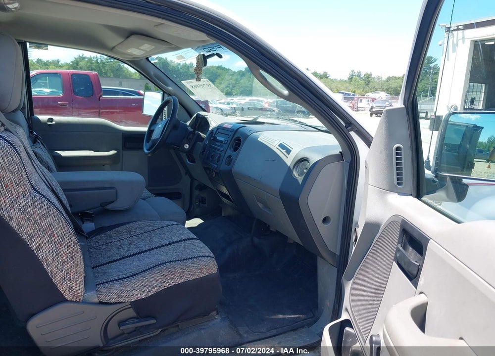 2006 FORD F-150 STX/XL/XLT VIN: 1FTRX12W26NB33607
