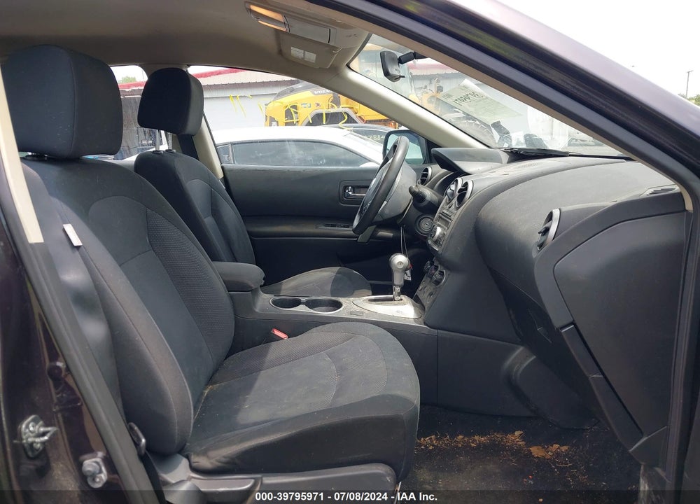 2013 NISSAN ROGUE S VIN: JN8AS5MT2DW042418