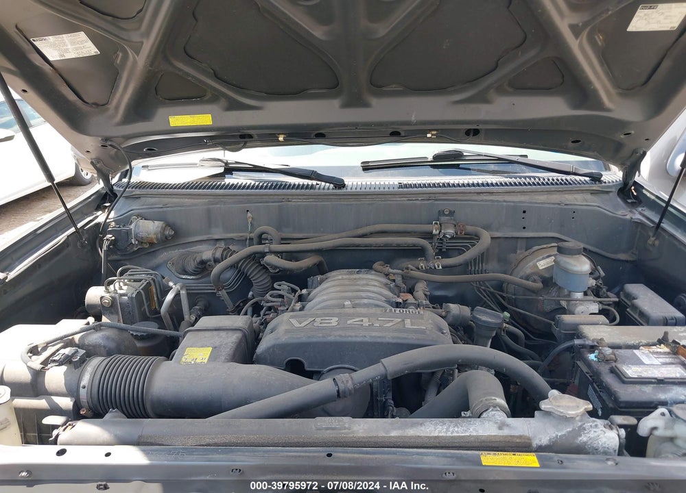 2005 TOYOTA SEQUOIA SR5 V8 VIN: 5TDBT44A25S253500