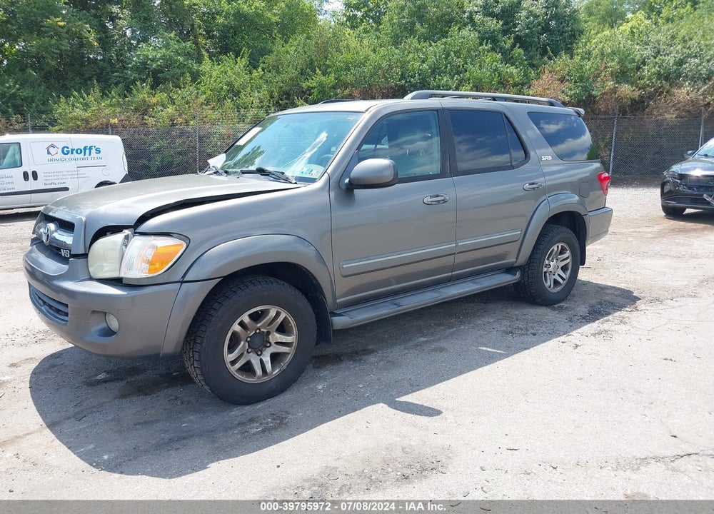 2005 TOYOTA SEQUOIA SR5 V8 VIN: 5TDBT44A25S253500