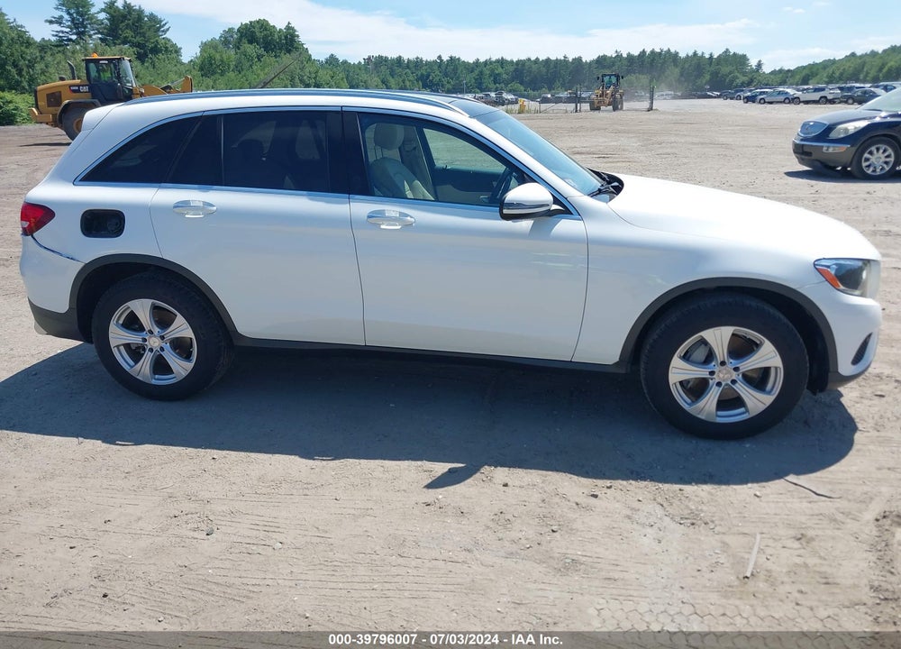 2017 MERCEDES-BENZ GLC 300 4MATIC VIN: WDC0G4KBXHF121686