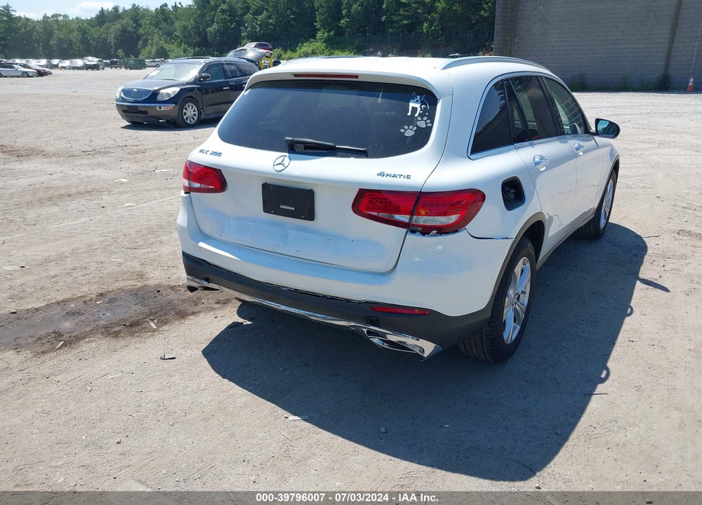 2017 MERCEDES-BENZ GLC 300 4MATIC VIN: WDC0G4KBXHF121686