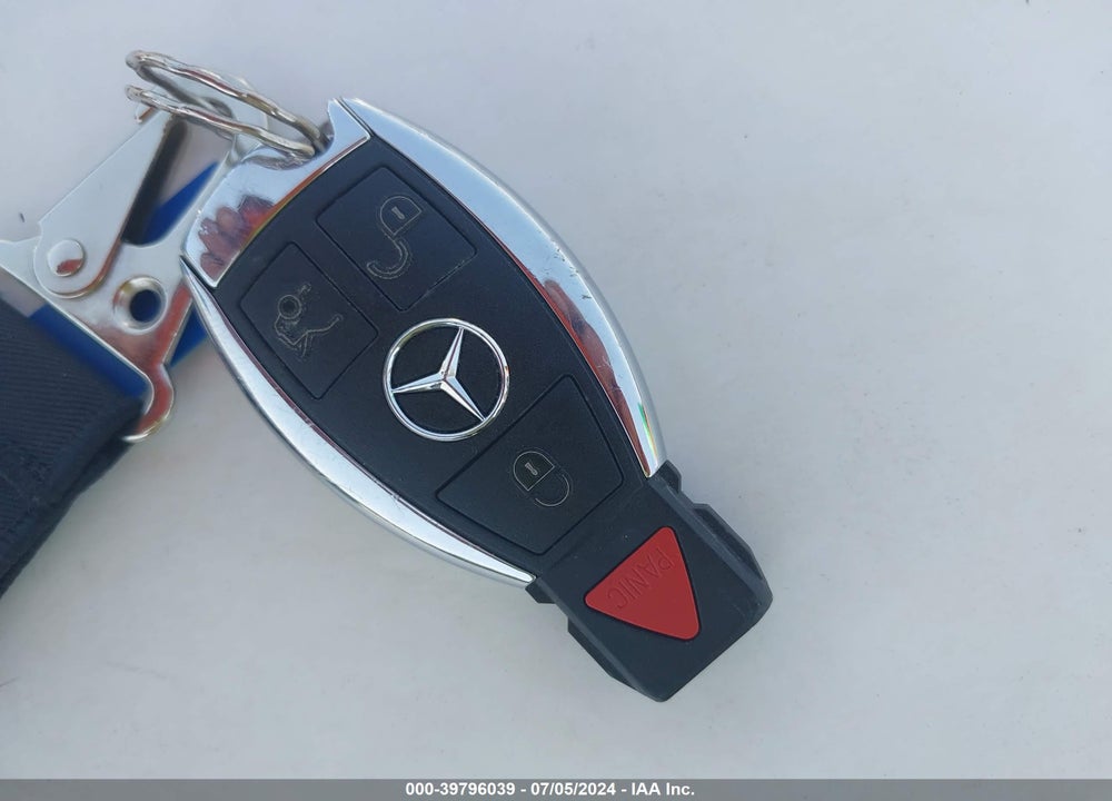 2015 MERCEDES-BENZ AMG C 63 VIN: WDDGJ7HB5FG366925