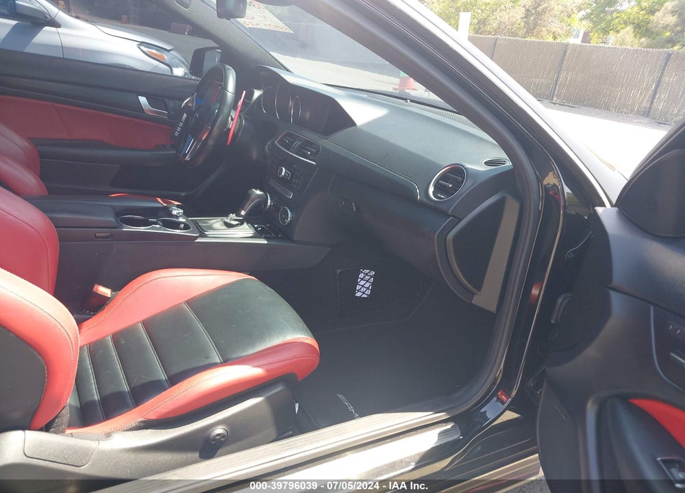 2015 MERCEDES-BENZ AMG C 63 VIN: WDDGJ7HB5FG366925