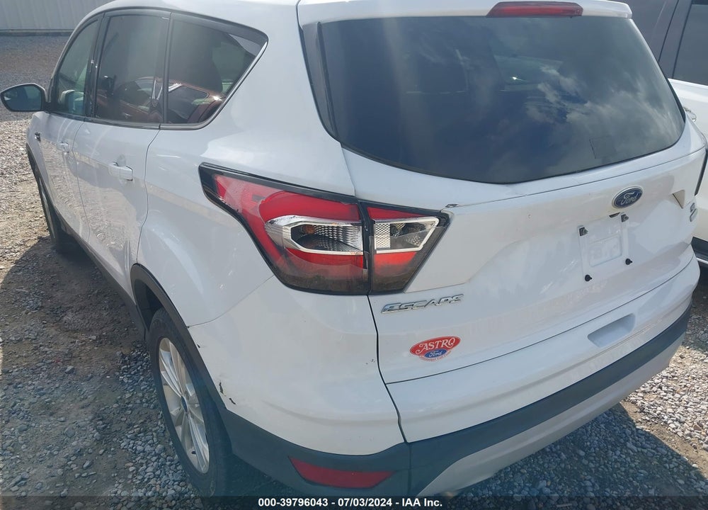 2017 FORD ESCAPE SE VIN: 1FMCU0GD5HUC18803