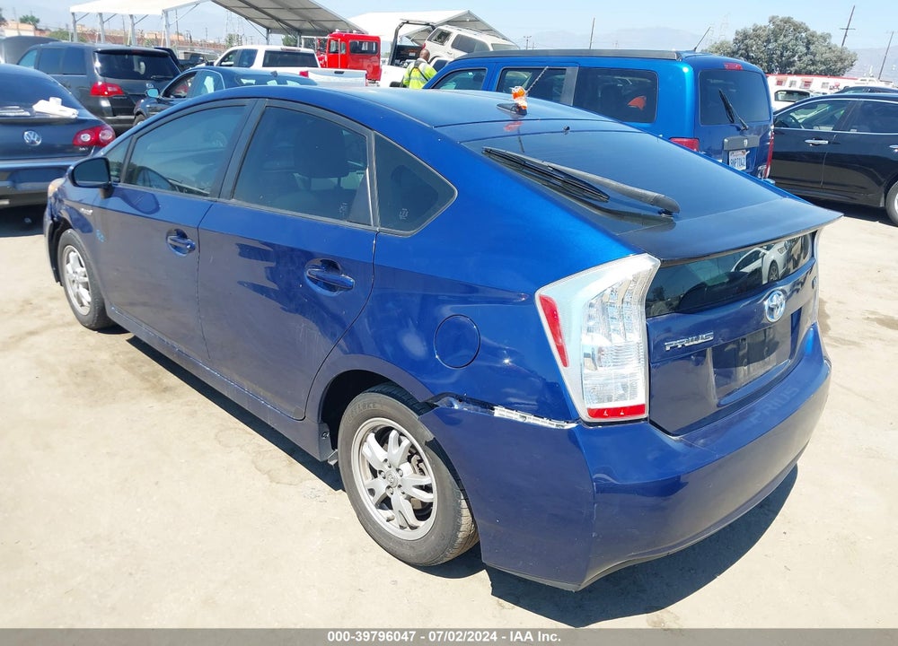 2011 TOYOTA PRIUS THREE VIN: JTDKN3DU6B0317146