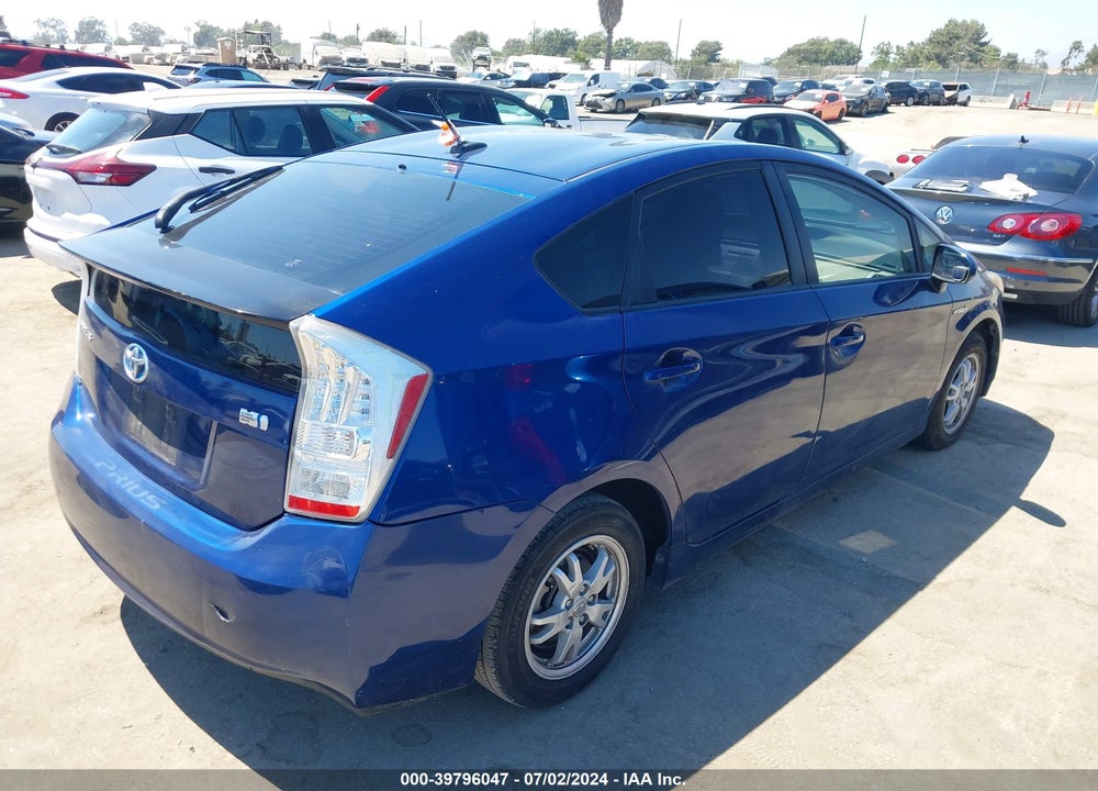 2011 TOYOTA PRIUS THREE VIN: JTDKN3DU6B0317146
