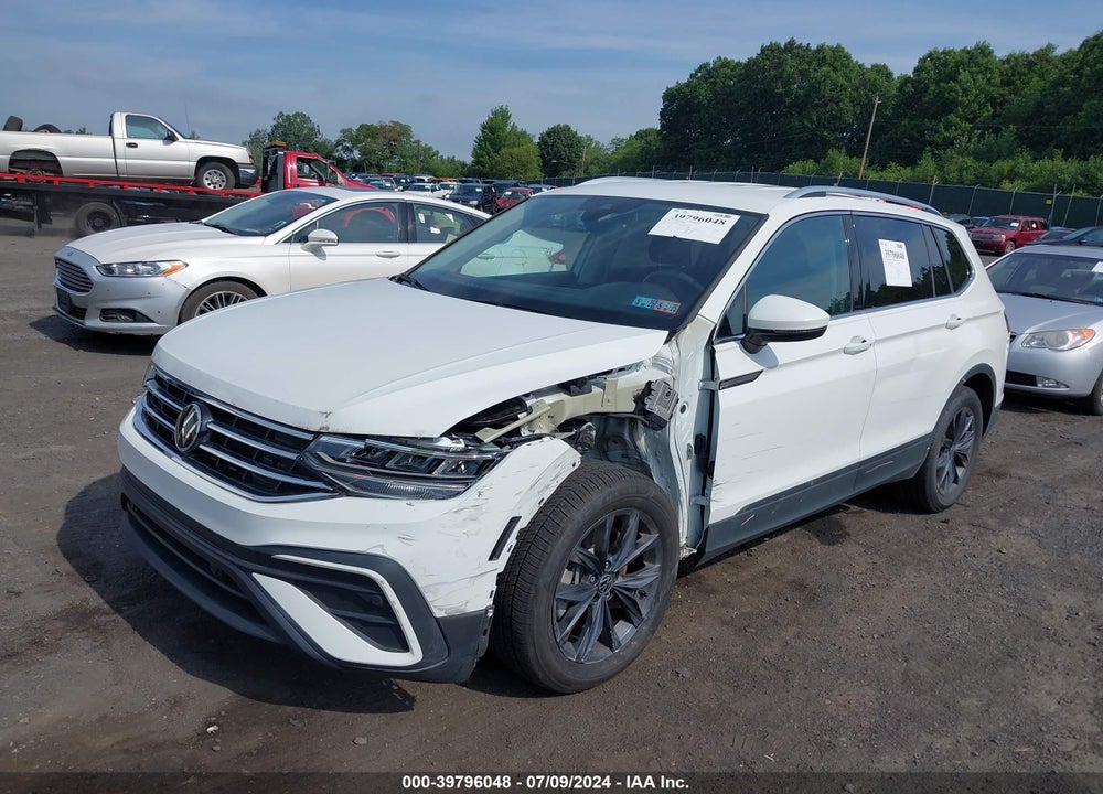 2022 VOLKSWAGEN TIGUAN 2.0T SE VIN: 3VV2B7AX1NM070412