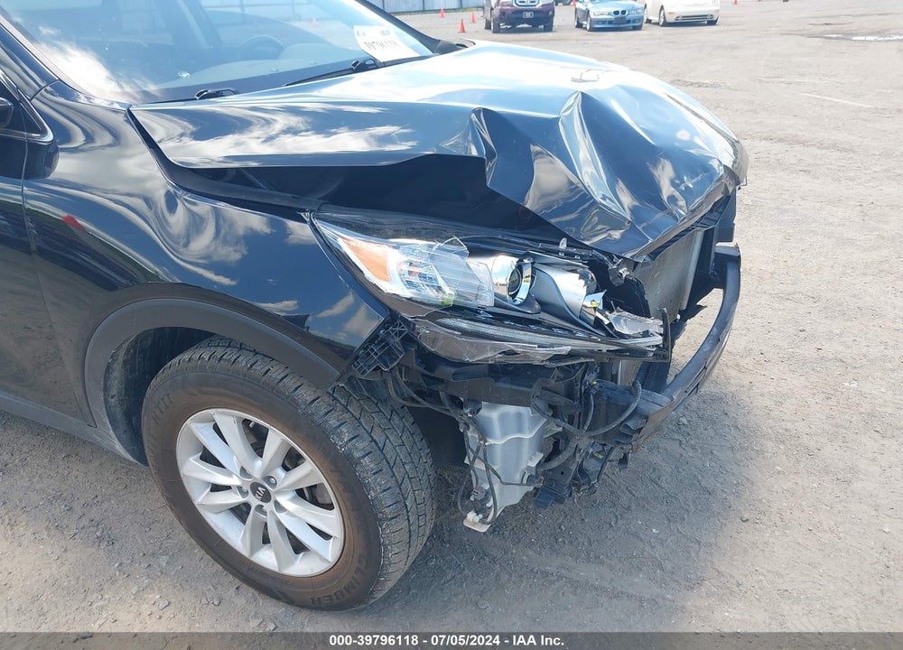 2019 KIA SORENTO 2.4L LX VIN: 5XYPG4A34KG574964