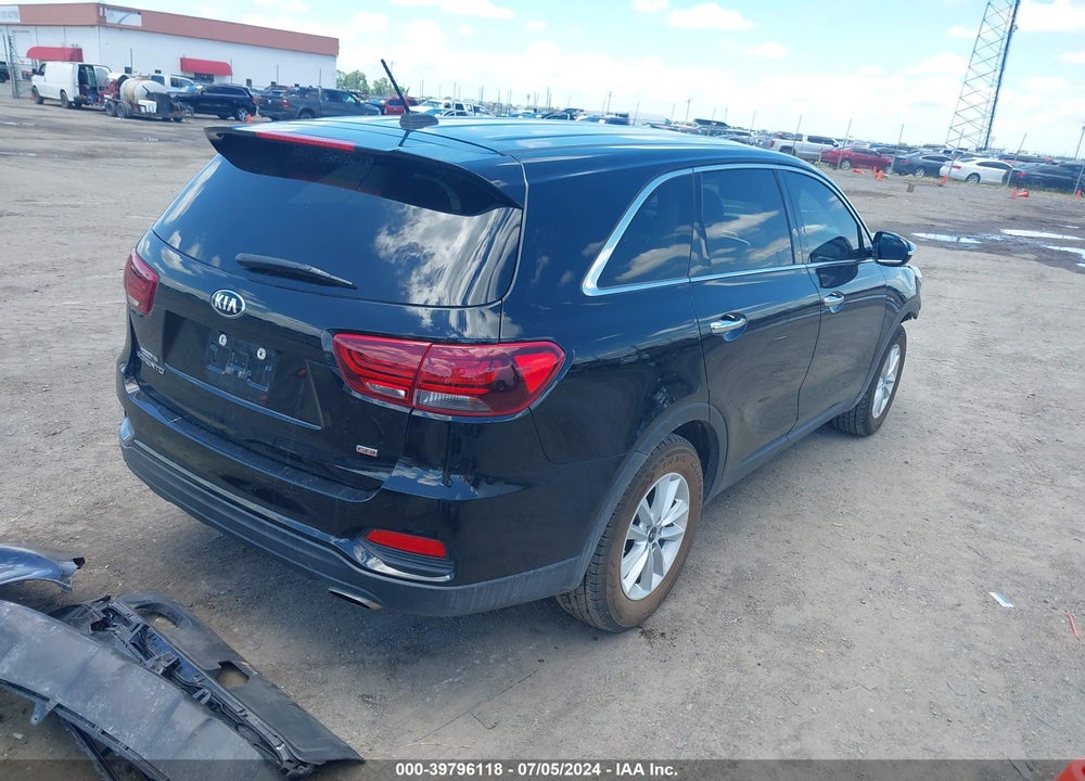 2019 KIA SORENTO 2.4L LX VIN: 5XYPG4A34KG574964