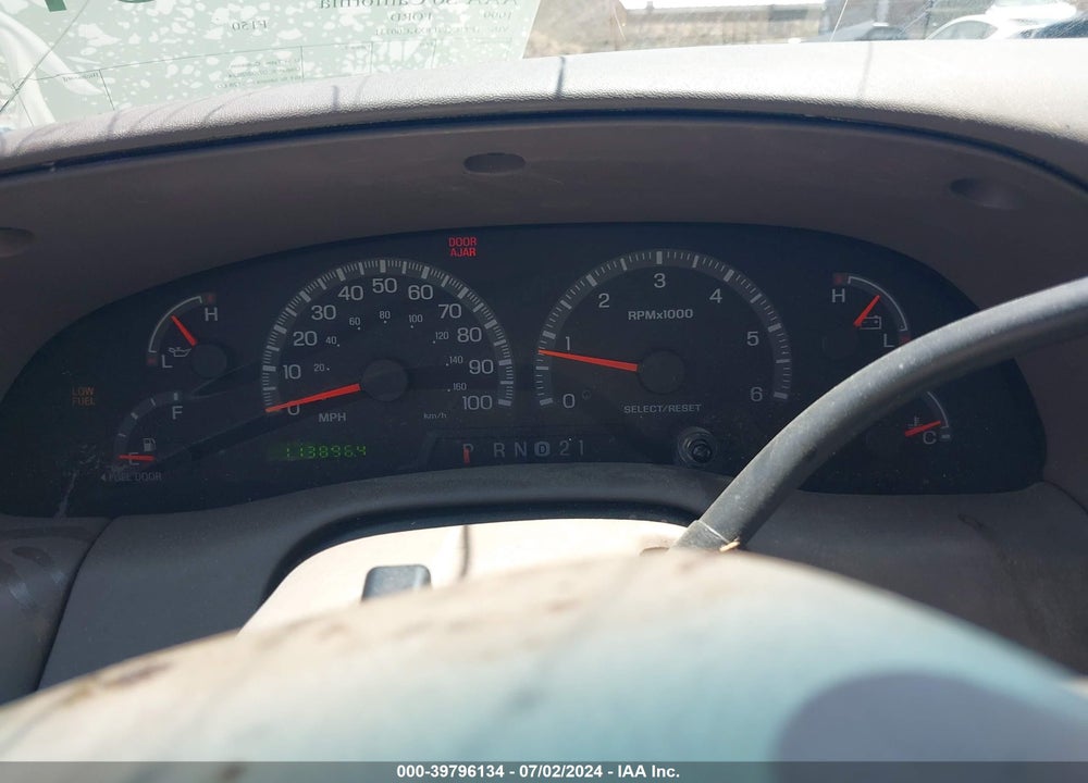 1999 FORD F-150 LARIAT/XL/XLT VIN: 1FTRX17L8XKC00731
