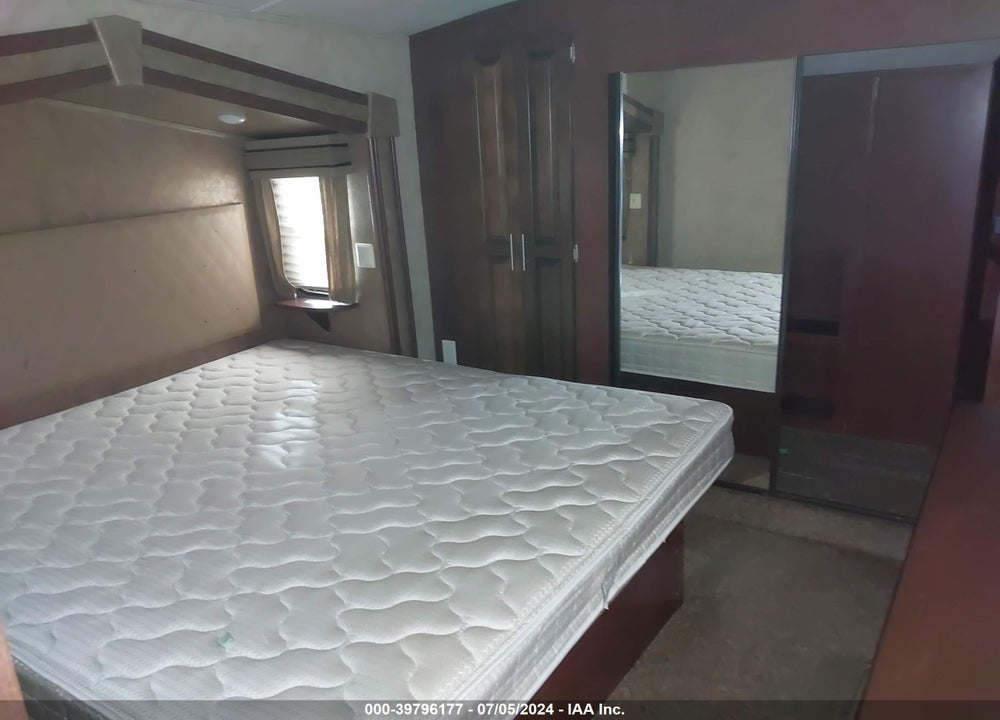 2013 CEDAR CREEK SLVRBC29 VIN: 4X4FCRE24DS209102