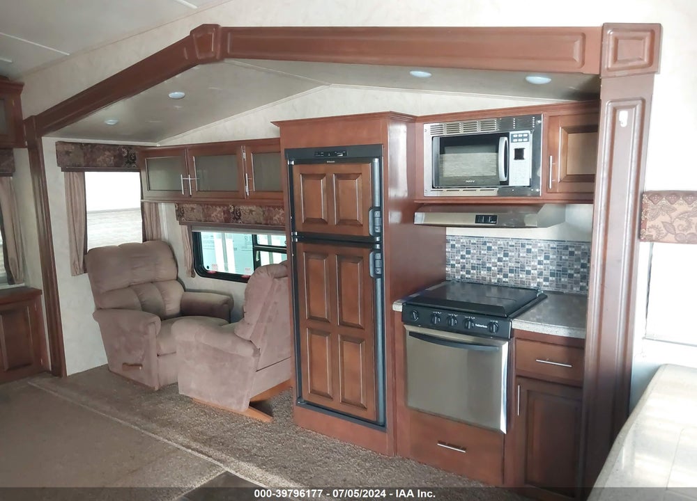 2013 CEDAR CREEK SLVRBC29 VIN: 4X4FCRE24DS209102