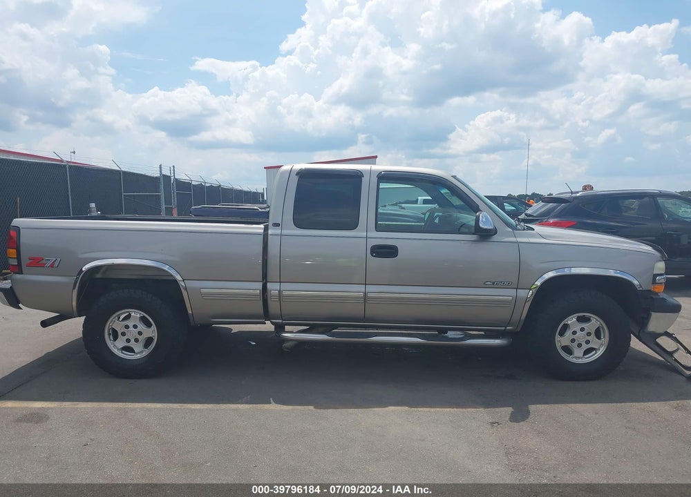 2000 CHEVROLET SILVERADO 1500 LT VIN: 2GCEK19T8Y1234292