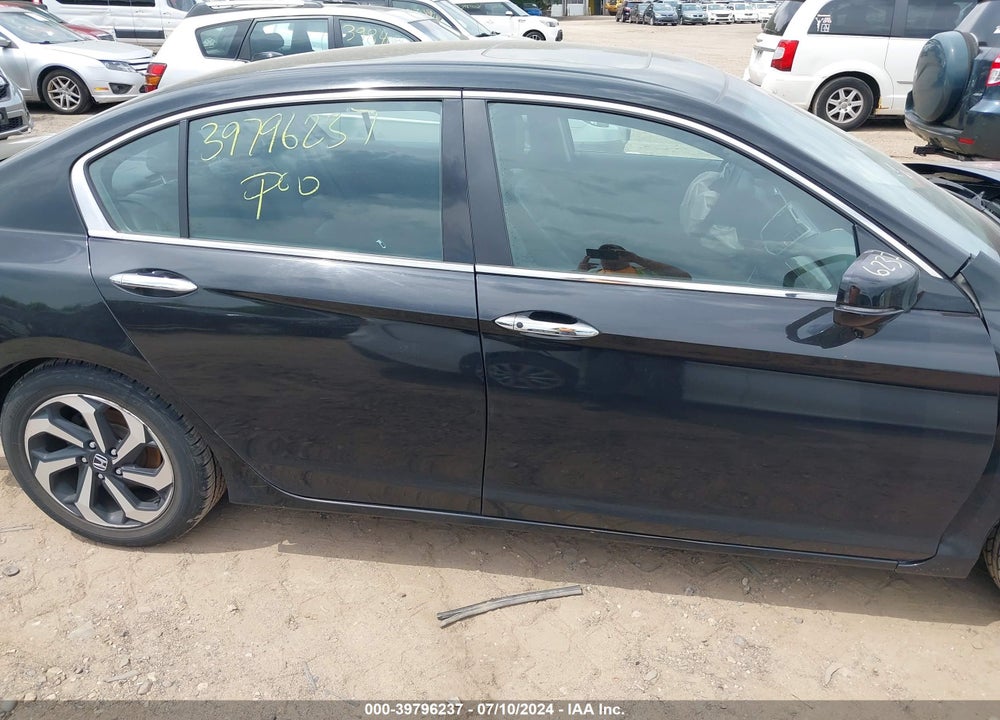 2016 HONDA ACCORD EX-L V-6 VIN: 1HGCR3F01GA025457