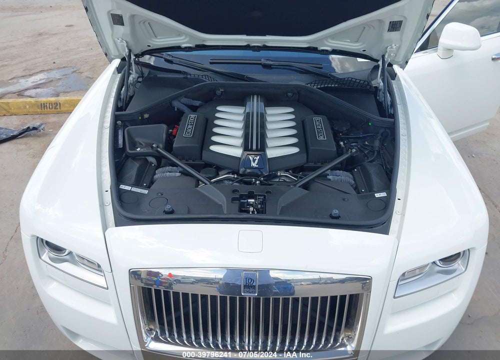 2014 ROLLS-ROYCE GHOST VIN: SCA664S58EUX52528