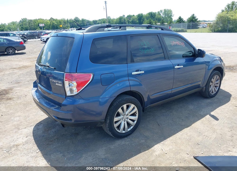 2013 SUBARU FORESTER 2.5X LIMITED VIN: JF2SHAEC9DH431102