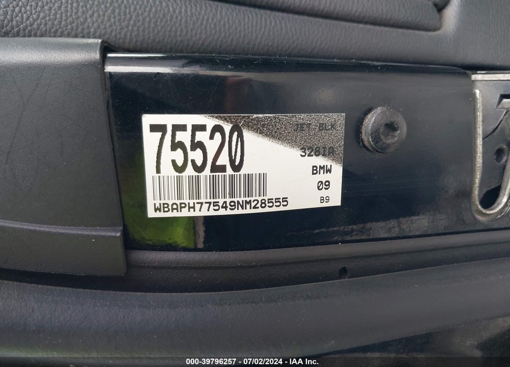 2009 BMW 328I VIN: WBAPH77549NM28555