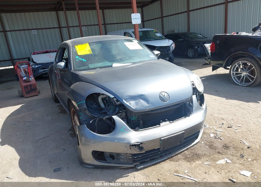 2012 VOLKSWAGEN BEETLE 2.5L VIN: 3VWJP7AT2CM629792