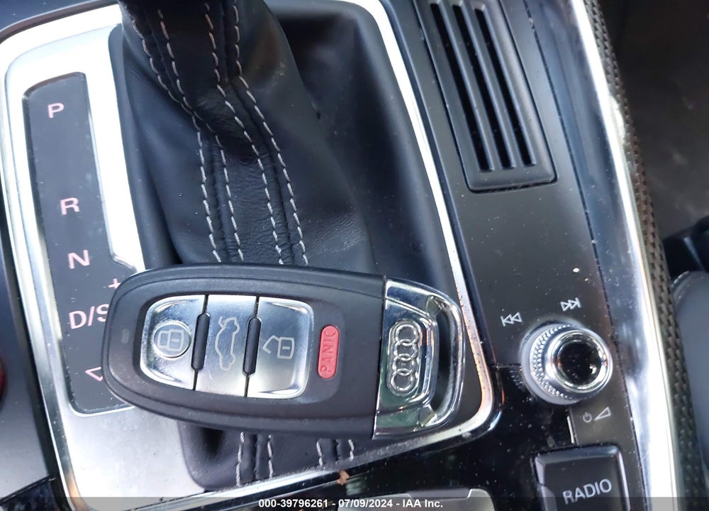 2014 AUDI SQ5 3.0T PREMIUM PLUS VIN: WA1CGAFP7EA100000