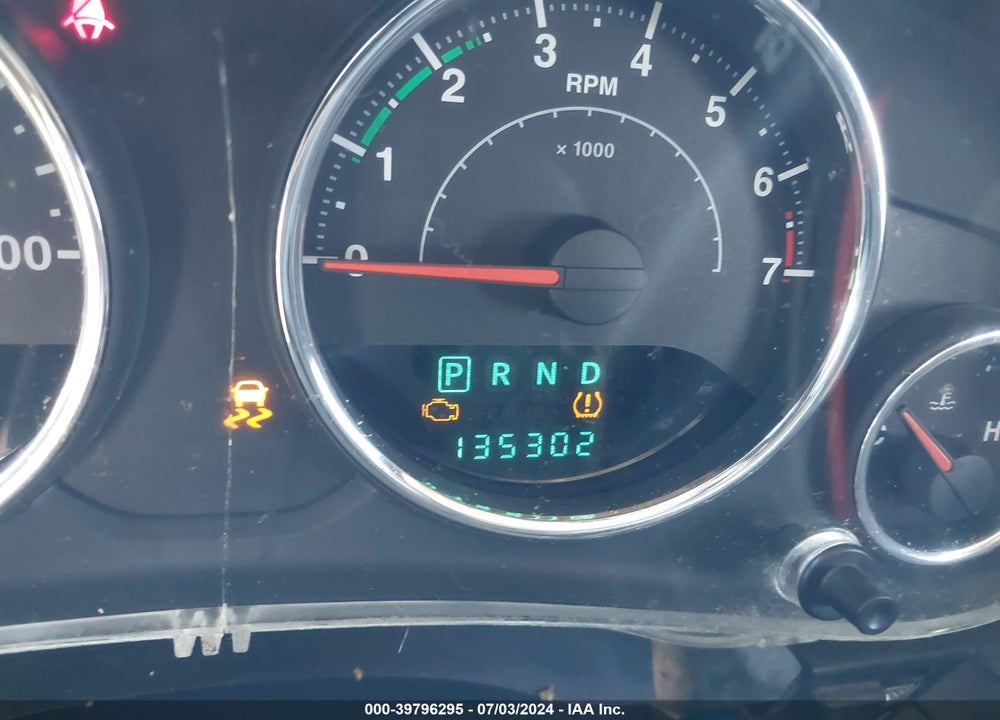 2014 JEEP WRANGLER UNLIMITED SAHARA VIN: 1C4BJWEG7EL128420
