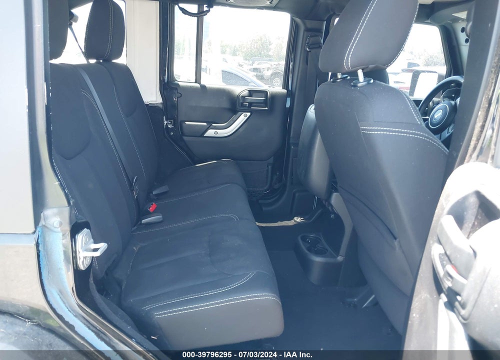 2014 JEEP WRANGLER UNLIMITED SAHARA VIN: 1C4BJWEG7EL128420