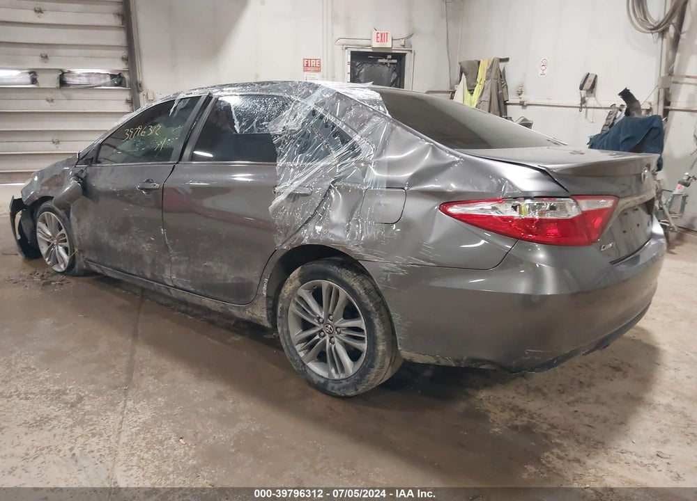 2016 TOYOTA CAMRY SE VIN: 4T1BF1FK0GU217567