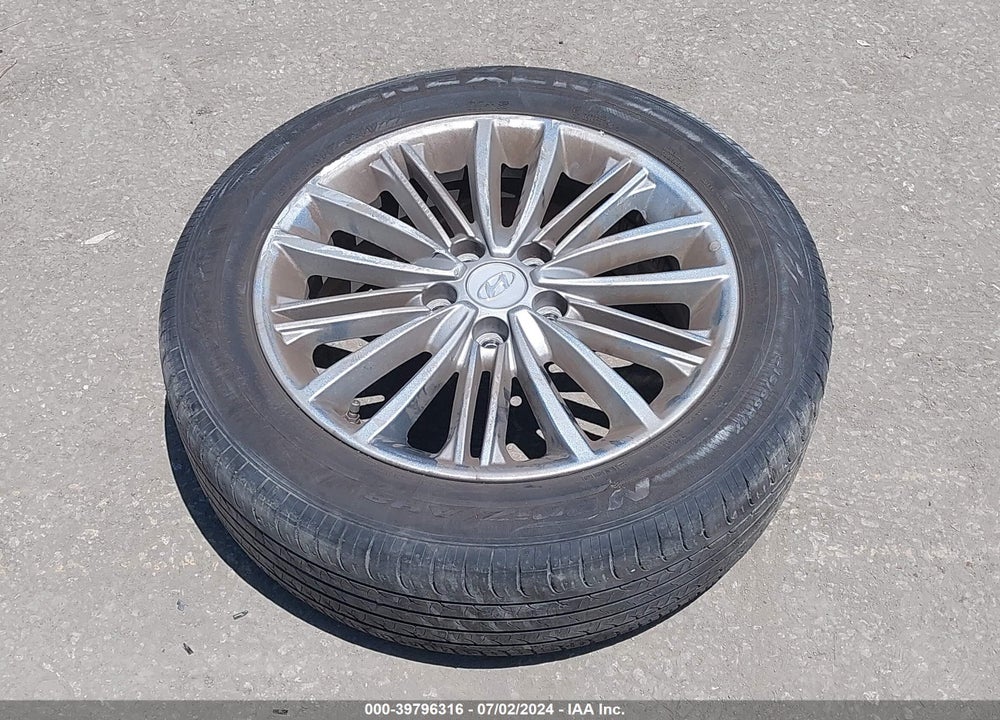 2020 HYUNDAI KONA SEL VIN: KM8K22AAXLU495192