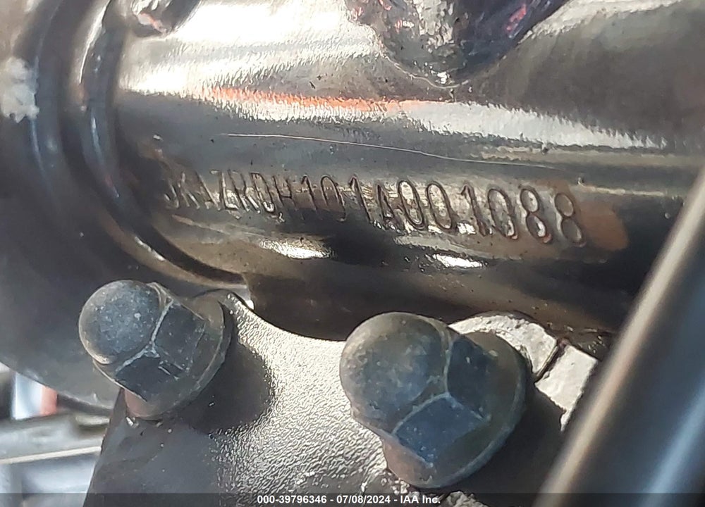 2001 KAWASAKI ZR750 G VIN: JKAZRDH101A001088
