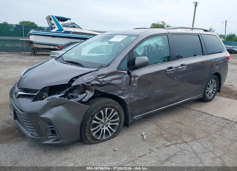 2019 TOYOTA SIENNA XLE 8 PASSENGER VIN: 5TDYZ3DC2KS993600