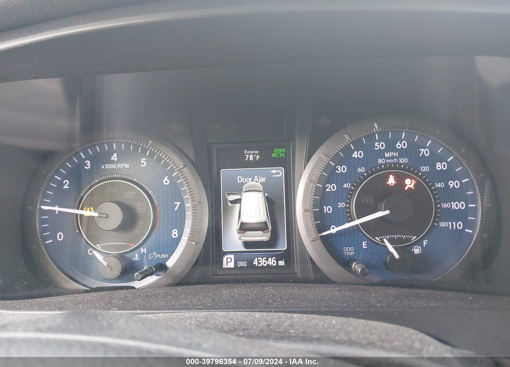 2019 TOYOTA SIENNA XLE 8 PASSENGER VIN: 5TDYZ3DC2KS993600