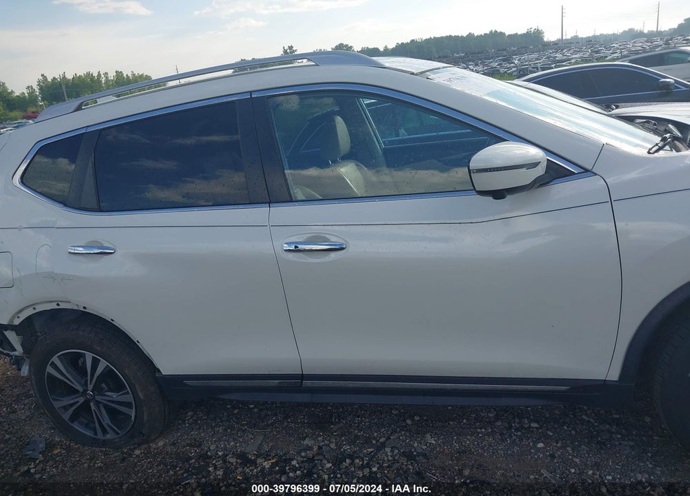 2018 NISSAN ROGUE SL VIN: JN8AT2MV2JW301921