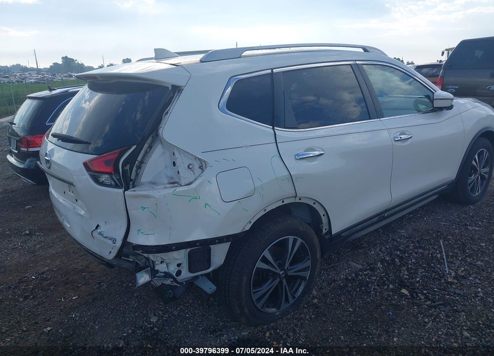 2018 NISSAN ROGUE SL VIN: JN8AT2MV2JW301921
