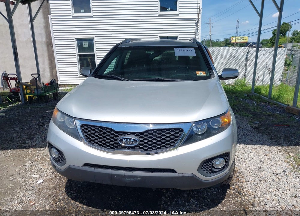 2013 KIA SORENTO LX VIN: 5XYKT3A65DG361311