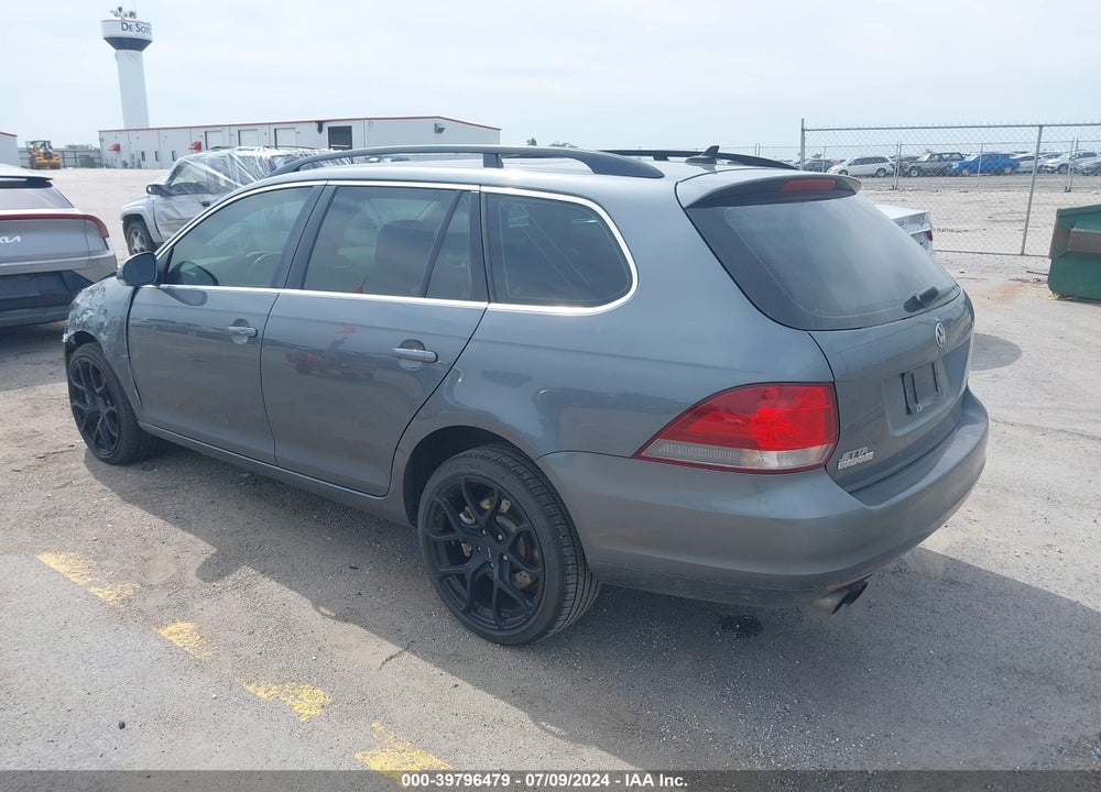 2013 VOLKSWAGEN JETTA SPORTWAGEN 2.0L TDI VIN: 3VWML7AJ3DM689167