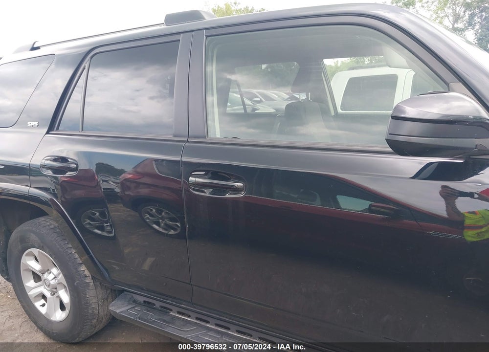 2022 TOYOTA 4RUNNER SR5 VIN: JTEMU5JR9N6058673