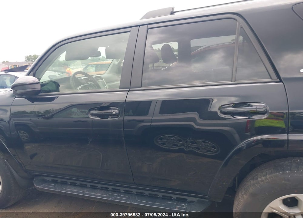 2022 TOYOTA 4RUNNER SR5 VIN: JTEMU5JR9N6058673