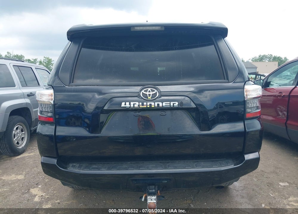 2022 TOYOTA 4RUNNER SR5 VIN: JTEMU5JR9N6058673