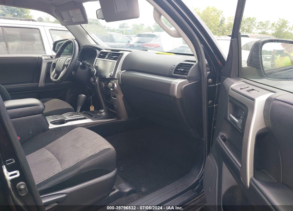 2022 TOYOTA 4RUNNER SR5 VIN: JTEMU5JR9N6058673