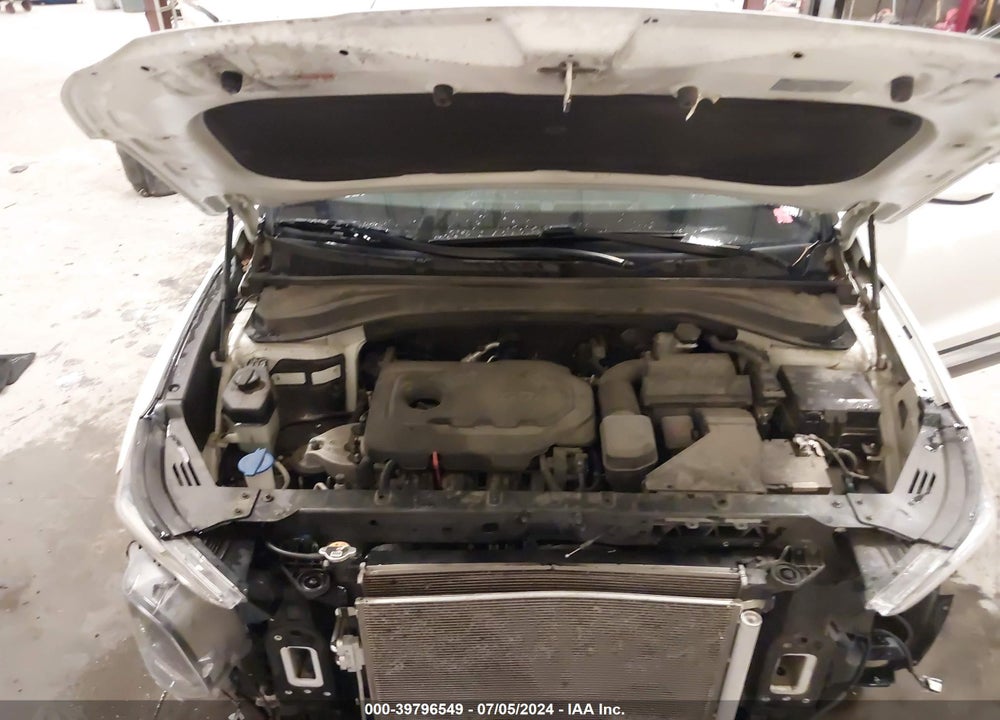 2020 HYUNDAI SANTA FE SEL VIN: 5NMS33AD4LH183197