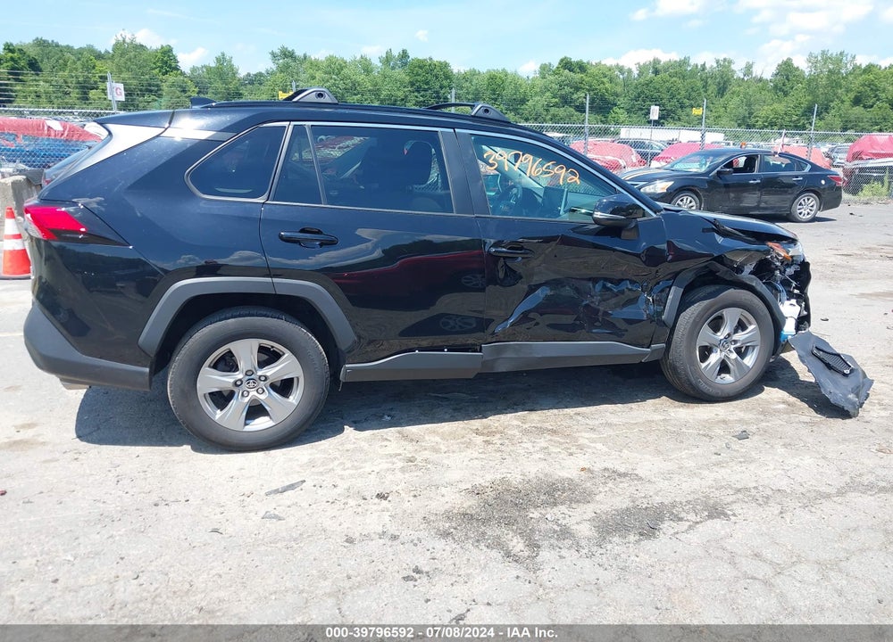 2022 TOYOTA RAV4 XLE VIN: 2T3P1RFV0NW265720