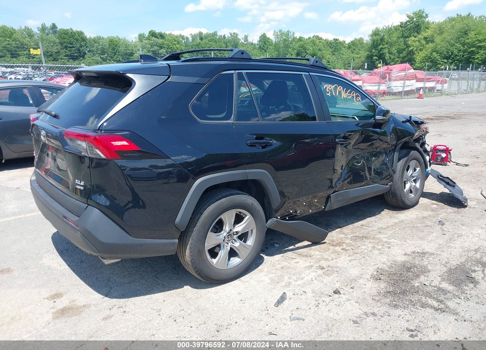 2022 TOYOTA RAV4 XLE VIN: 2T3P1RFV0NW265720