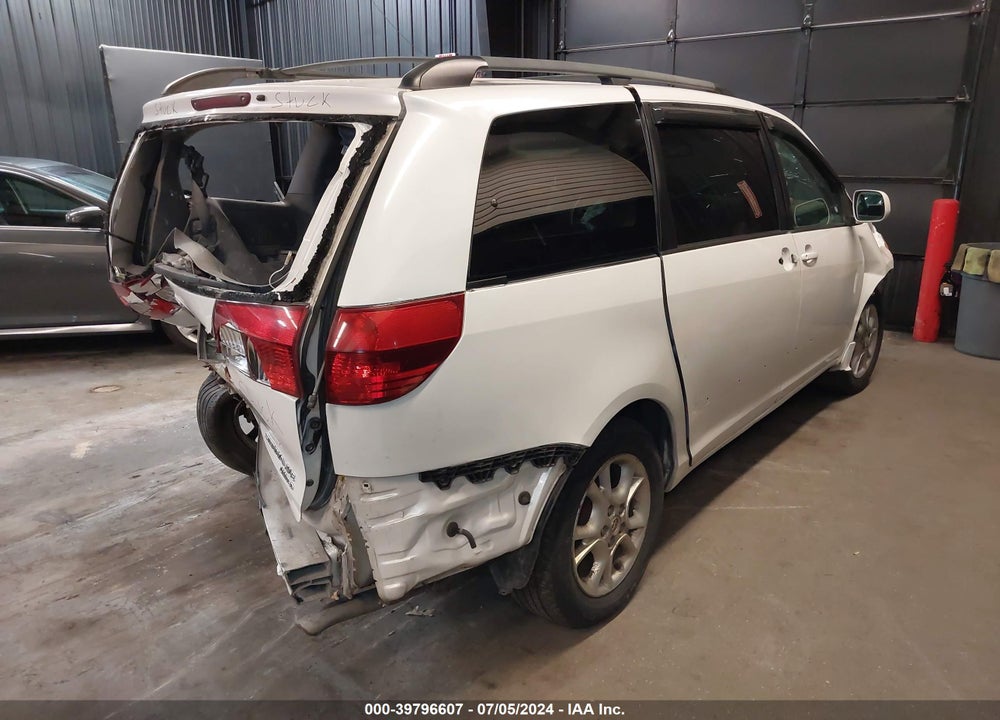 2004 TOYOTA SIENNA XLE LIMITED VIN: 5TDZA22C94S145595